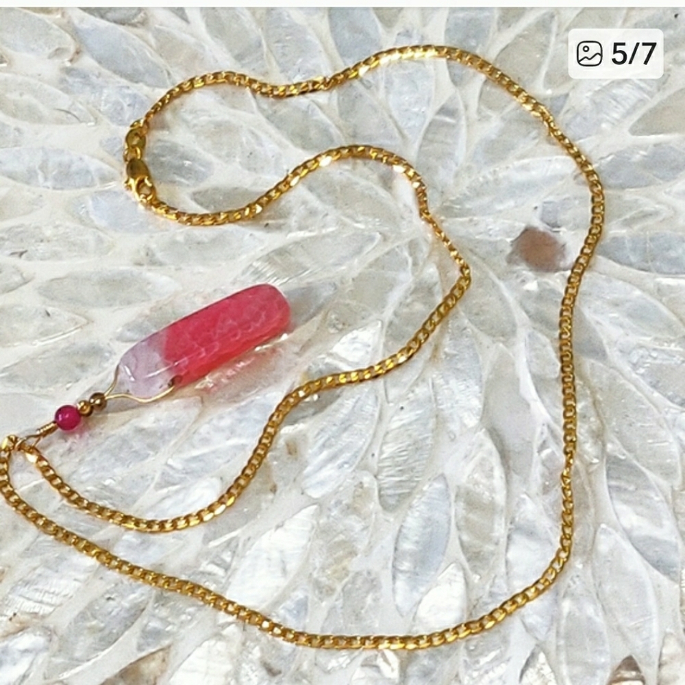 New Raspberry Quartz Necklace. - Picture 5 of 9